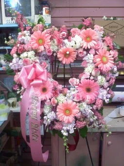 OH-7: Pleasantly Pink Open Standing Heart