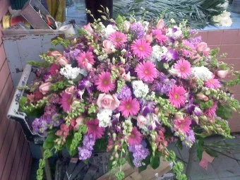 CS-23: Soft-Hued Casket Spray