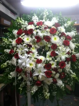 W-6: Divine Elegance Standing Wreath